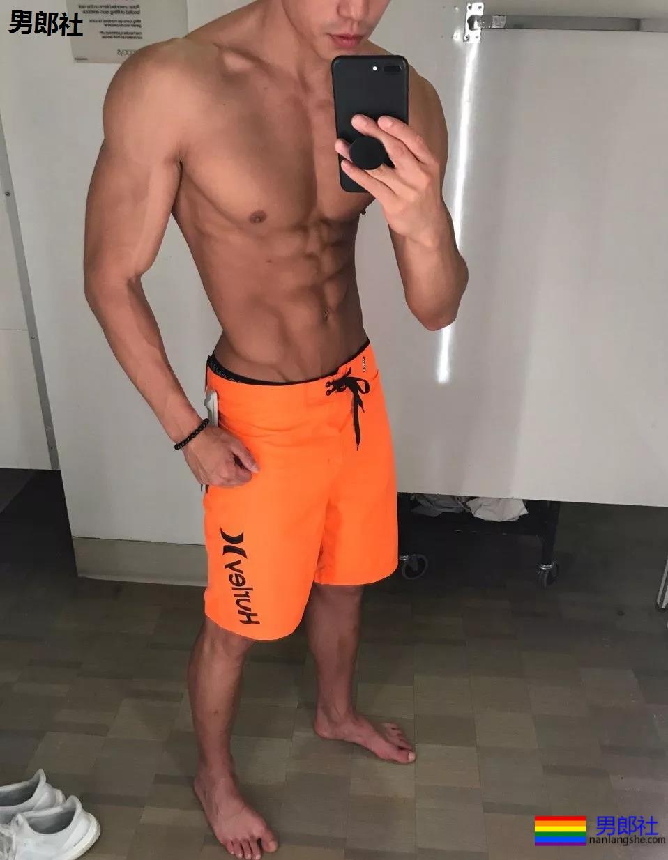 体育生男大十八变？ - 51虹马