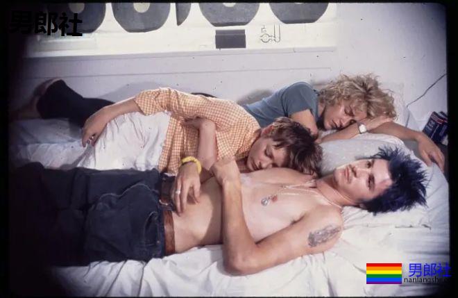 情欲躯壳！多P、乱伦、SM！你永远不知道"性"可以多疯狂！ - 51虹马