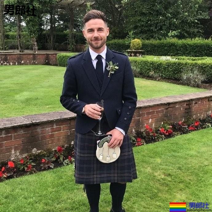 苏格兰第一个获准领养孩子的单身gay-51虹马