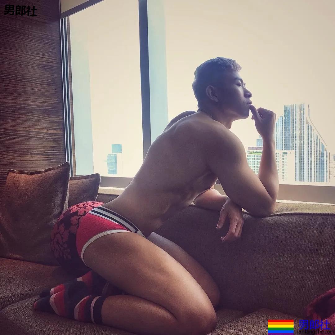 当代推特爱情故事 - 51虹马 当代推特爱情故事 - 51虹马