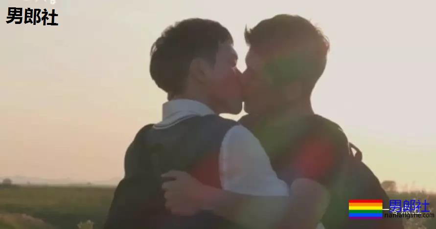 我的天,憨帅小哥被直播出柜,结局好甜!-51虹马