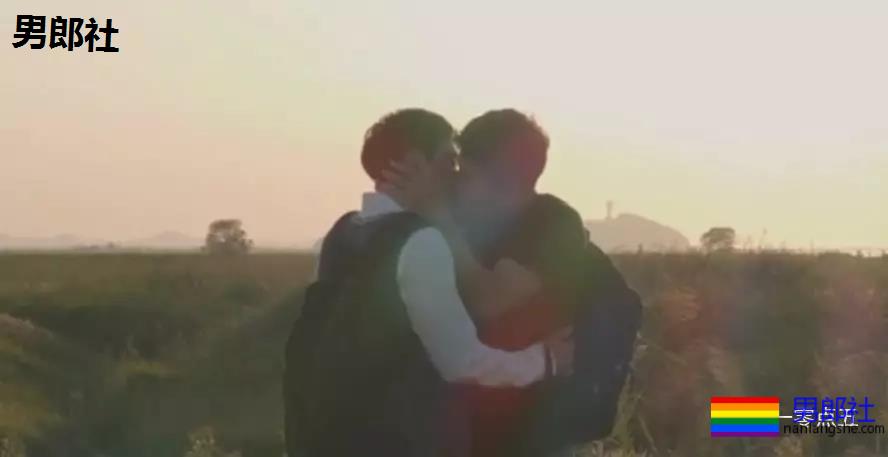 我的天，憨帅小哥被直播出柜，结局好甜！ - 51虹马