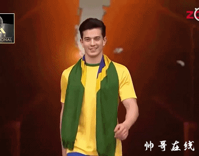 后翘肌肉老师刷爆网络！高帅筋肉男模又憨又坏，被他帅到窒息！ - 51虹马