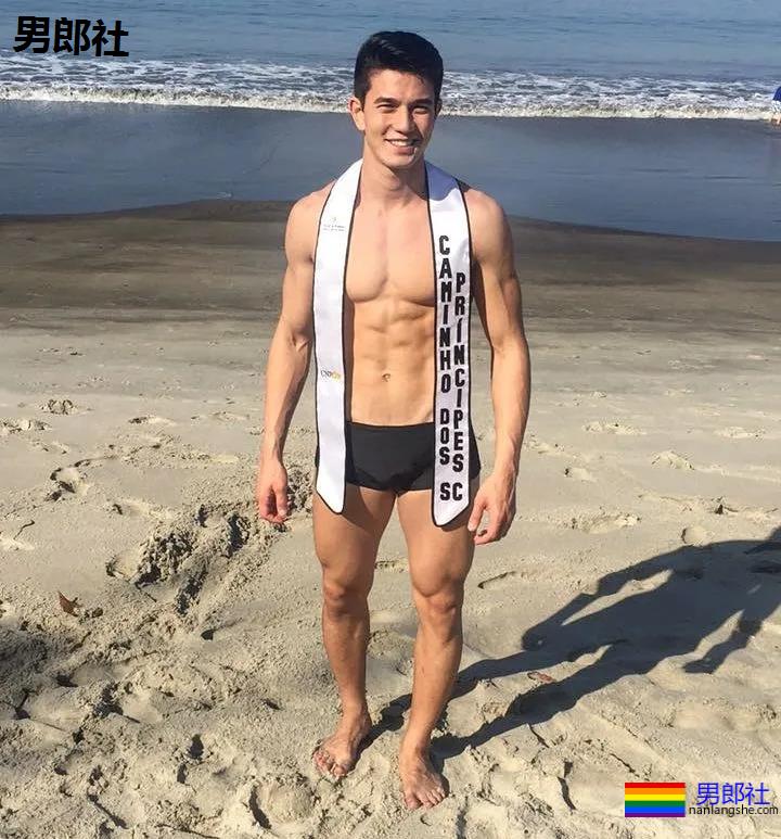 后翘肌肉老师刷爆网络！高帅筋肉男模又憨又坏，被他帅到窒息！ - 51虹马