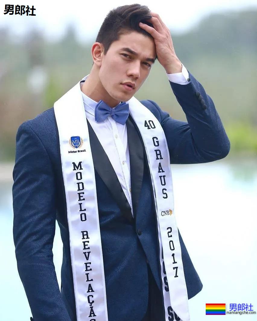 后翘肌肉老师刷爆网络！高帅筋肉男模又憨又坏，被他帅到窒息！ - 51虹马