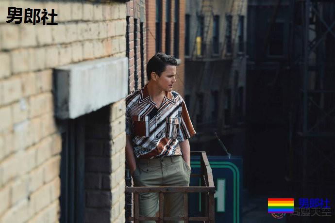 孔雀代言时尚广告 - 51虹马 孔雀代言时尚广告 - 51虹马