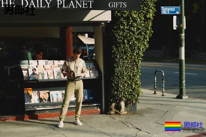 孔雀代言时尚广告 - 51虹马 孔雀代言时尚广告 - 51虹马