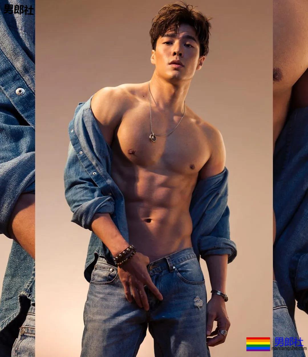 高鼻梁大筋霸男模镜前首脱，大胸腹肌超A腰，这味道太浓了！ - 51虹马