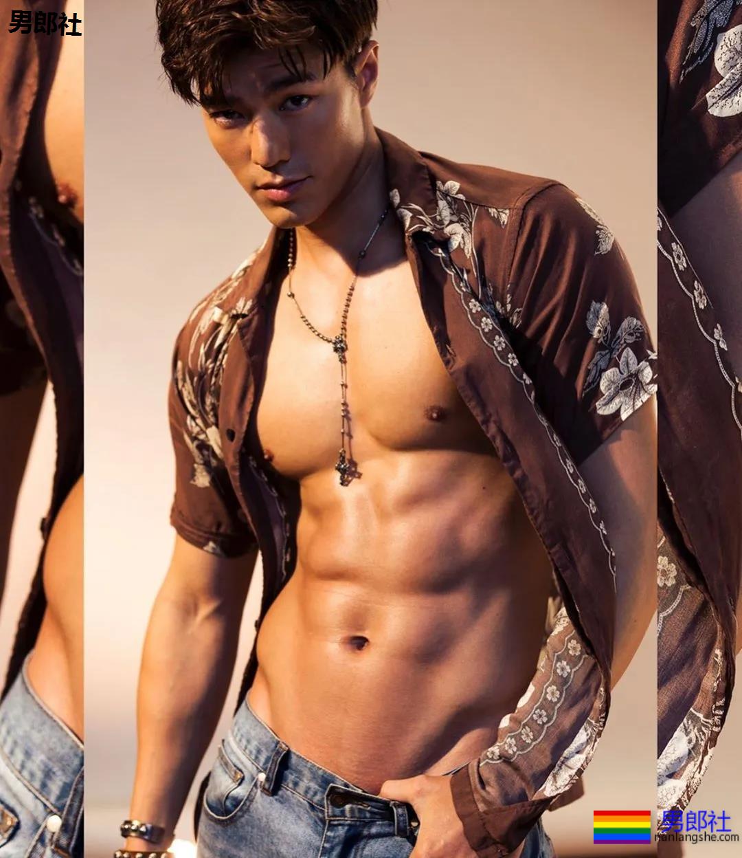 高鼻梁大筋霸男模镜前首脱，大胸腹肌超A腰，这味道太浓了！ - 51虹马