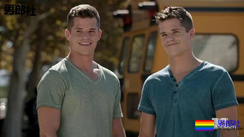 美剧《少狼》的双胞胎帅兄弟将出演新版蝙蝠侠电影 - 51虹马