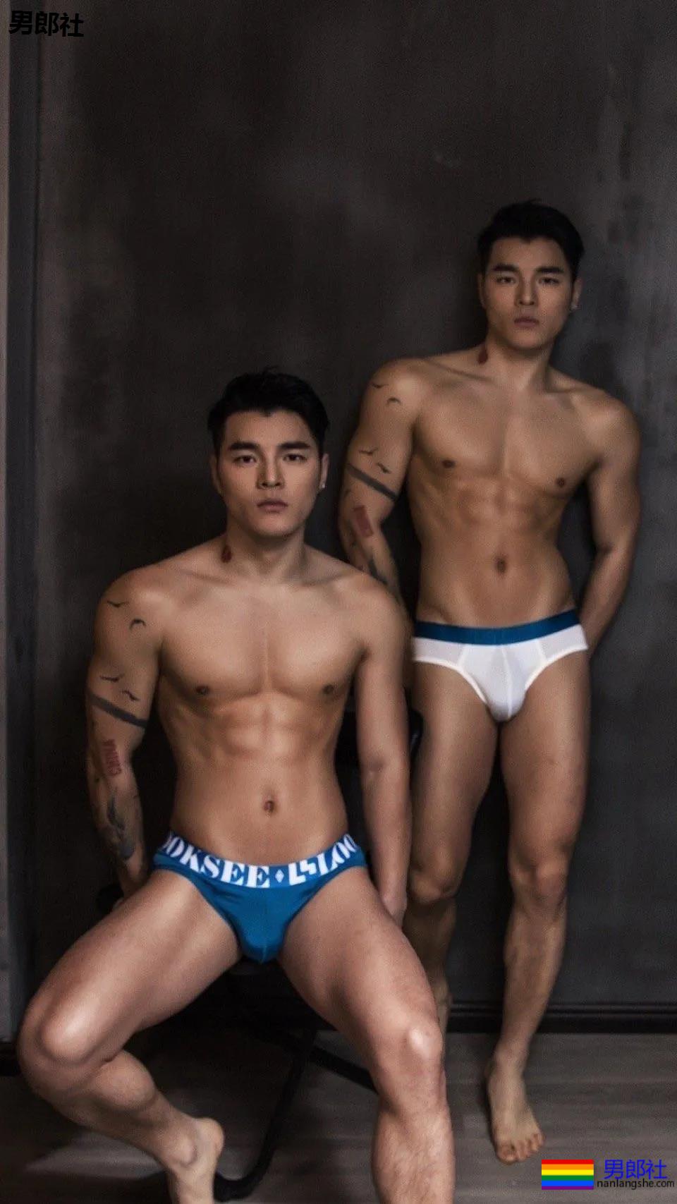 名暖和男票拍大片身材非常火爆，结实的胸肌把衣服涨破了。 - 51虹马