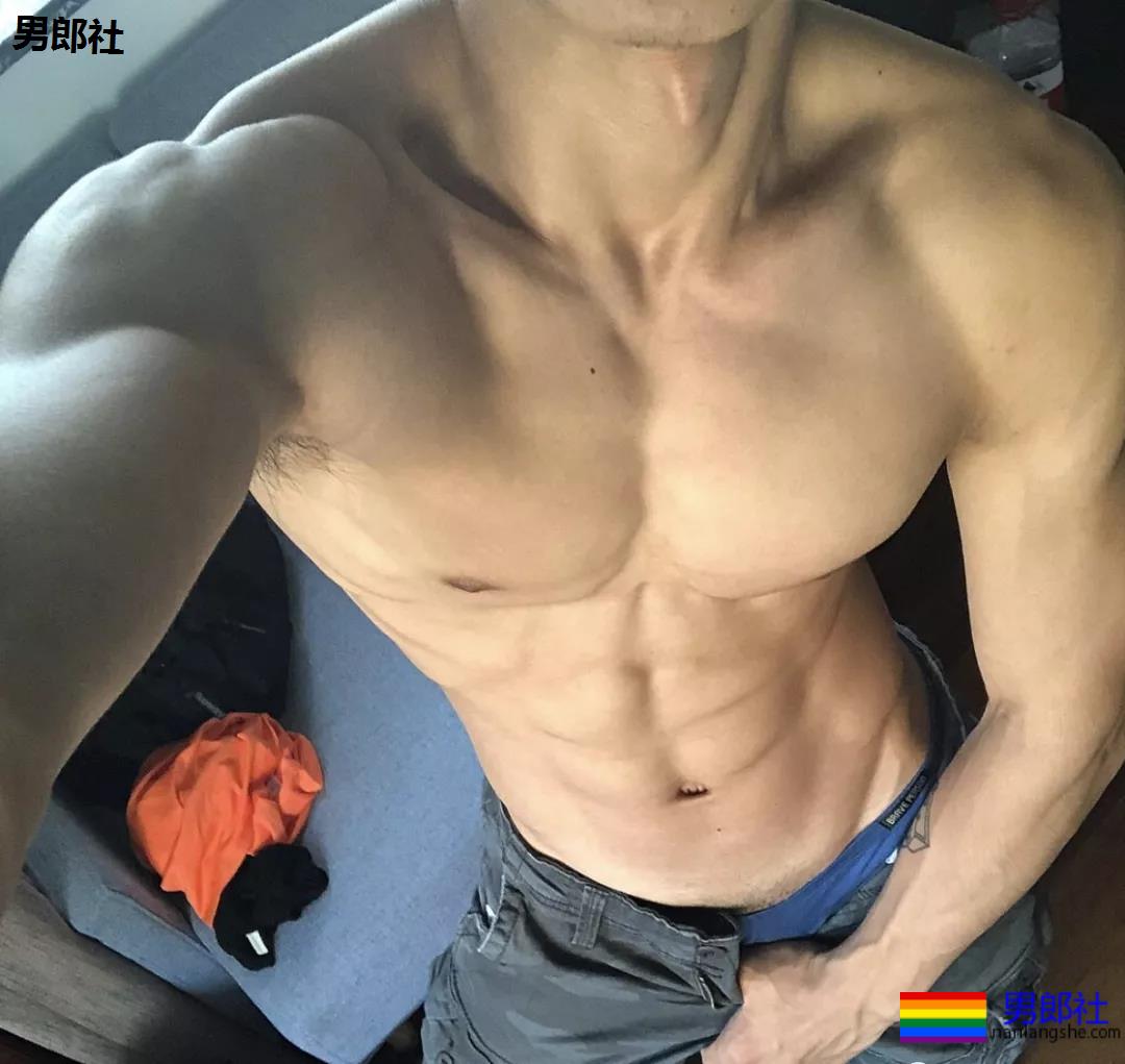 我偷了男神室友的内裤… - 51虹马