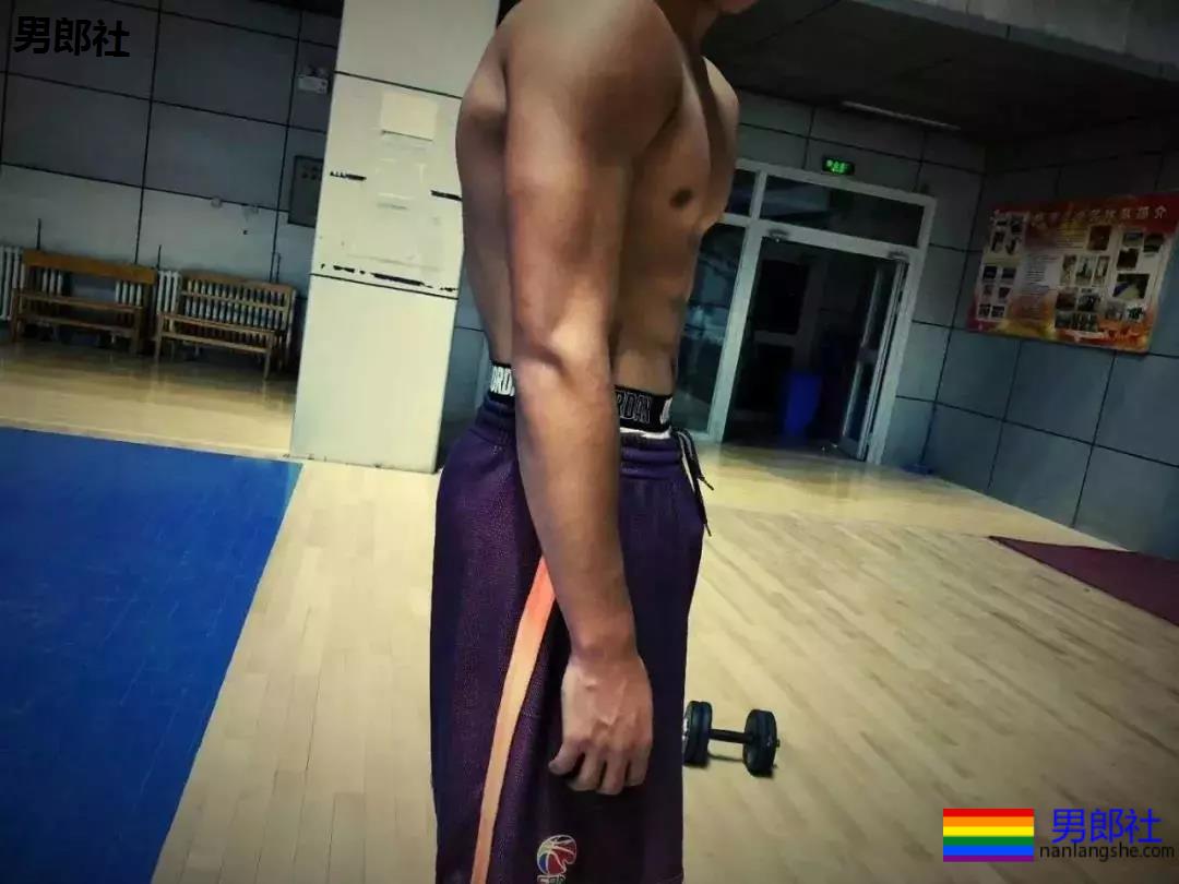 我偷了男神室友的内裤… - 51虹马