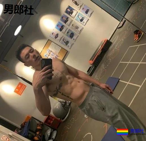 197CM大鼻子排球体育生火了，这看点不输陈艾森 - 51虹马