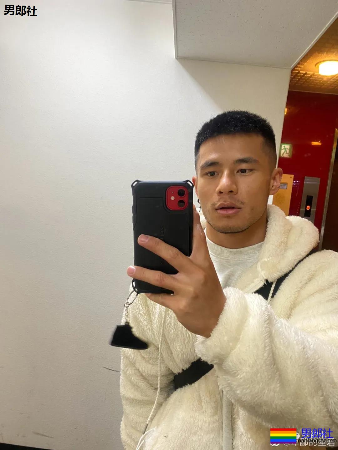 这位野狼系男孩，又让多少姐妹可以？ - 51虹马