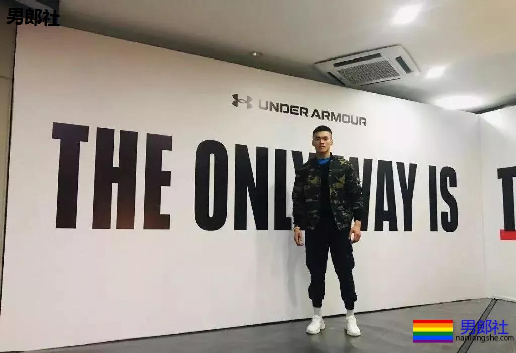 上海骑士兄弟型男秀男模，190CM大长腿腹肌帅哥。 - 51虹马