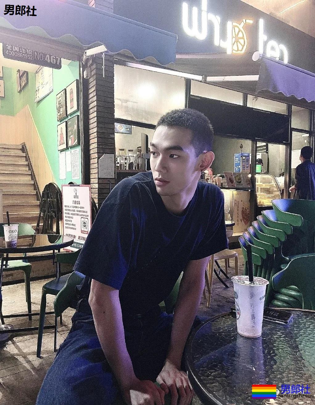 188CM吉林寸头学长,大长腿高鼻梁Man炸! - 51虹马 188CM吉林寸头学长,大长腿高鼻梁Man炸! - 51虹马