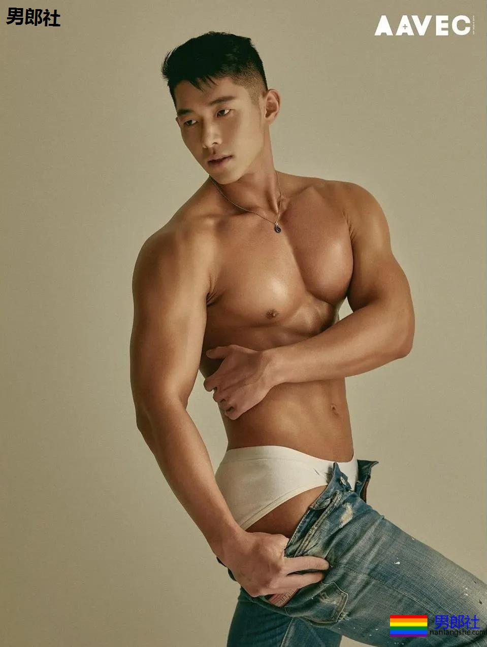 韩国名媛找了个壮硕老公，看完他泳裤照就知道很幸福 - 51虹马