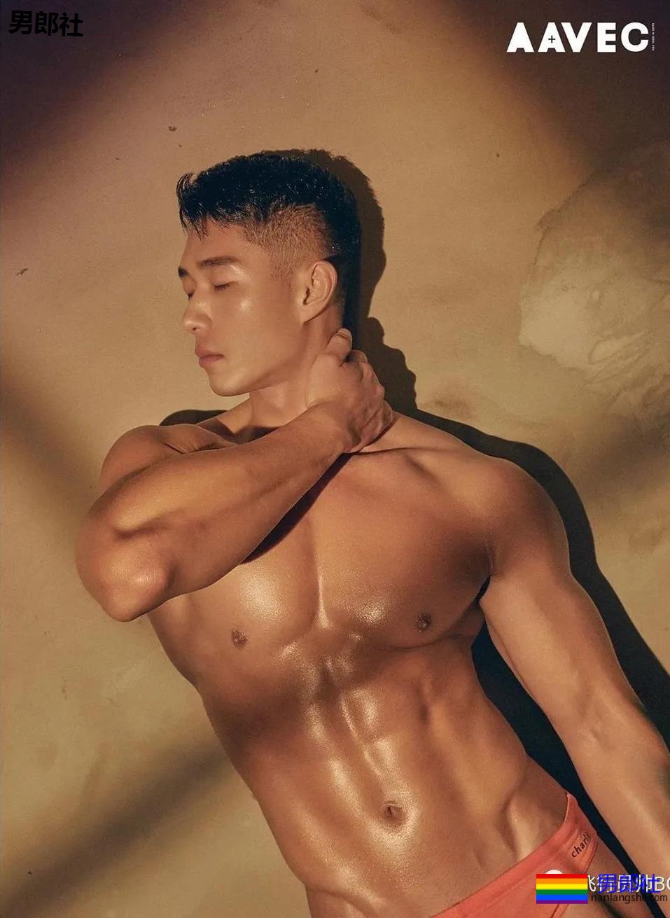 韩国名媛找了个壮硕老公，看完他泳裤照就知道很幸福 - 51虹马