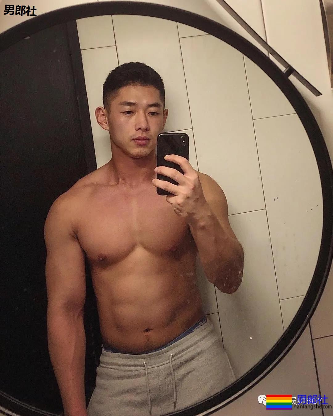 韩国名媛找了个壮硕老公，看完他泳裤照就知道很幸福 - 51虹马