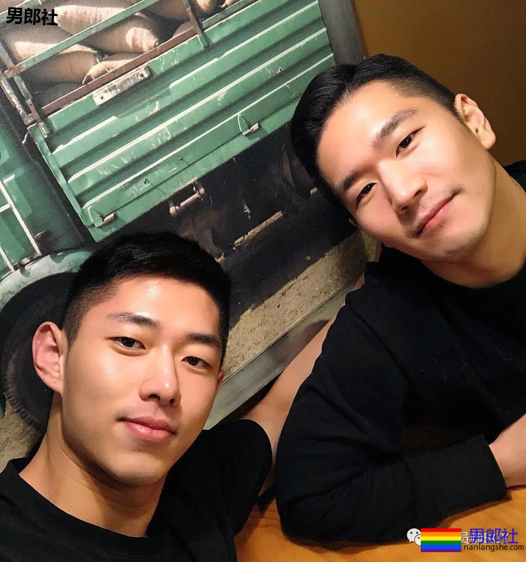 韩国名媛找了个壮硕老公，看完他泳裤照就知道很幸福 - 51虹马