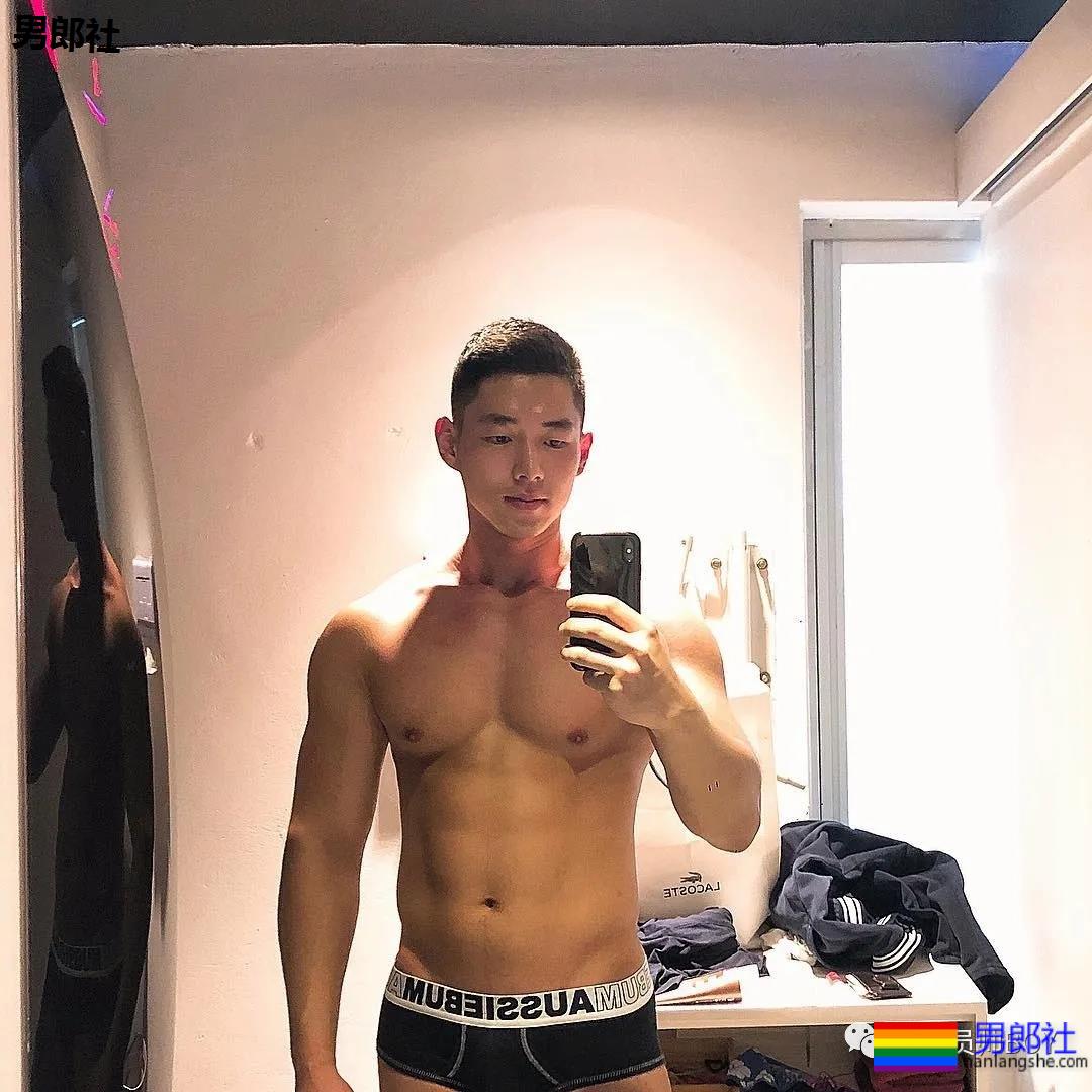 韩国名媛找了个壮硕老公，看完他泳裤照就知道很幸福 - 51虹马