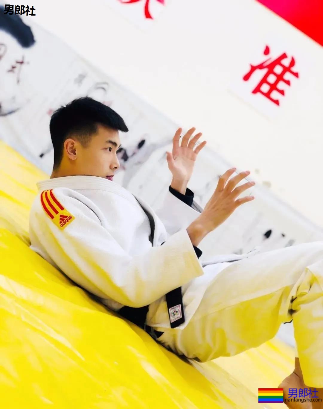 真的有大有猛！这位99年山东跆拳道体育小狼狗 - 51虹马