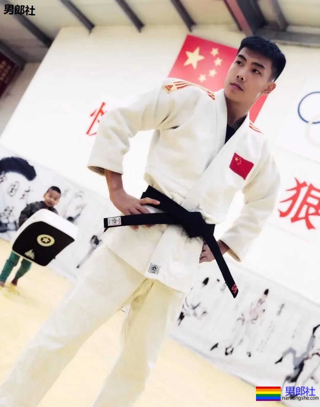 真的有大有猛！这位99年山东跆拳道体育小狼狗 - 51虹马