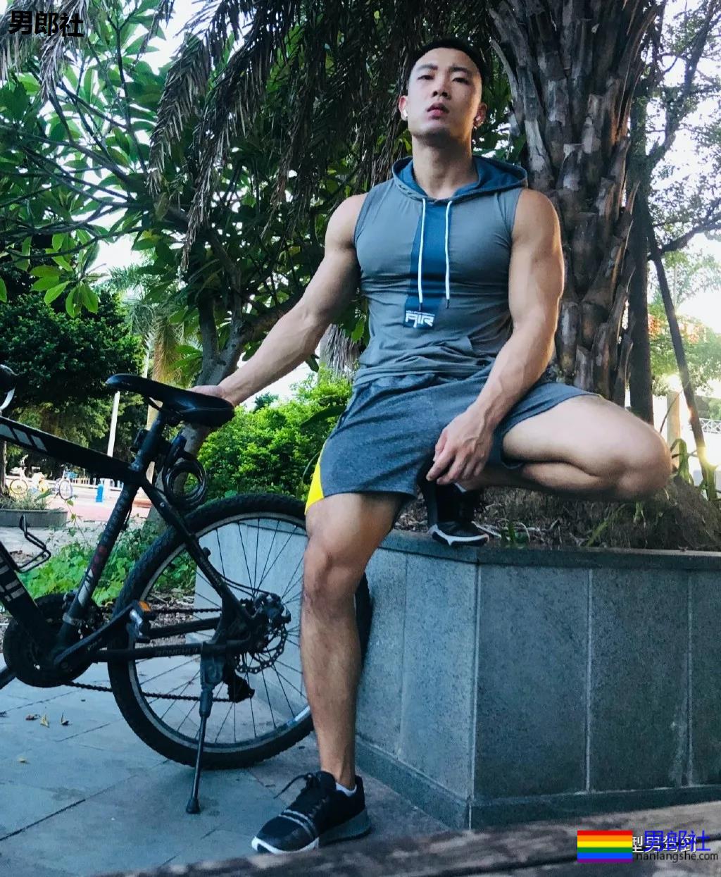 他是墨立方御用男模，堪称教练中的战斗机 - 51虹马