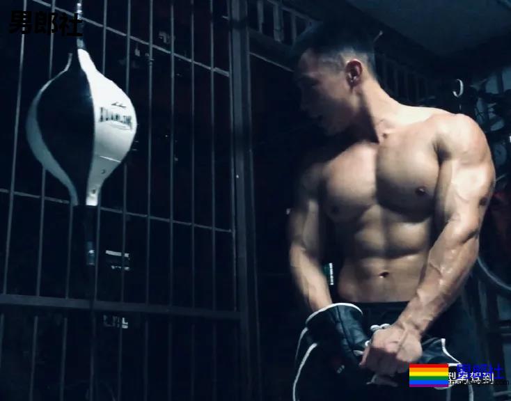 他是墨立方御用男模，堪称教练中的战斗机 - 51虹马