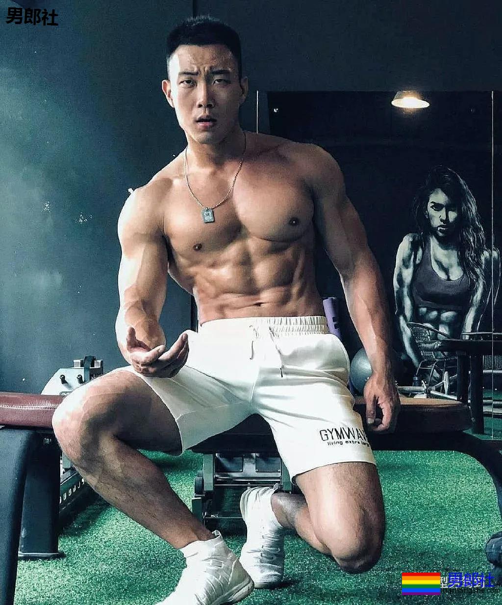 他是墨立方御用男模，堪称教练中的战斗机 - 51虹马