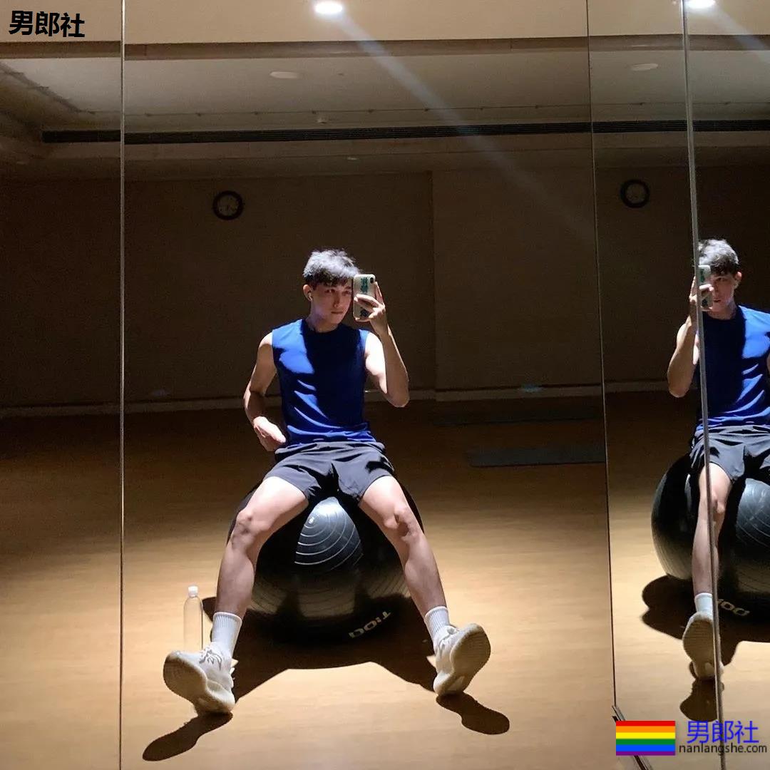 颜值！肌肉！ 火遍男圈的“恋爱脸”帅哥！ - 51虹马