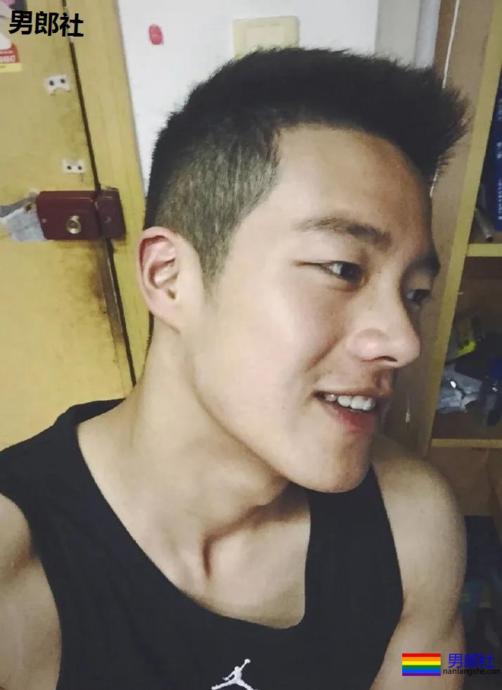 让女生疯狂的校草帅哥,能够让你心动吗?-51虹马