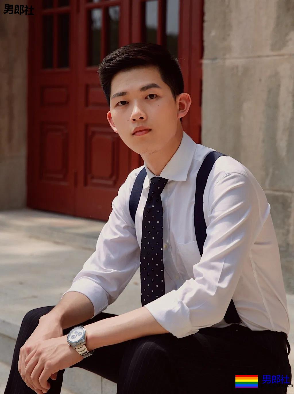 一秒沦陷的初恋脸!00后制服体育生长大了,你想撩谁? - 51虹马 一秒沦陷的初恋脸!00后制服体育生长大了,你想撩谁? - 51虹马