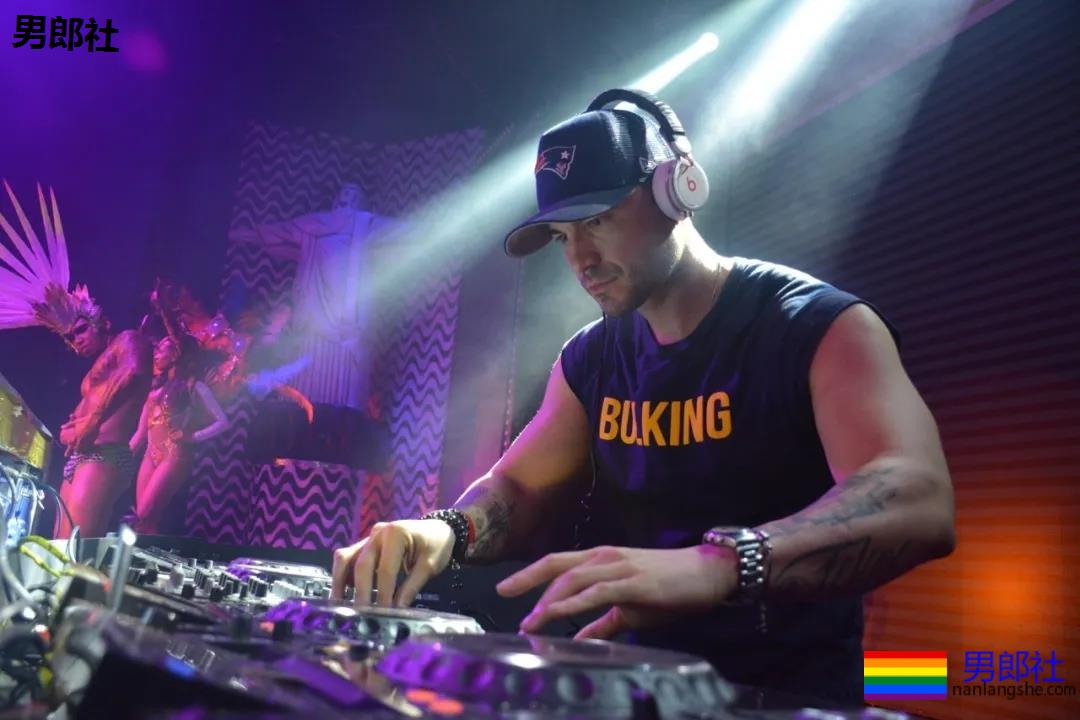 5000GAY男同聚一吧！世界最大的同志酒吧竟然在这？ - 51虹马