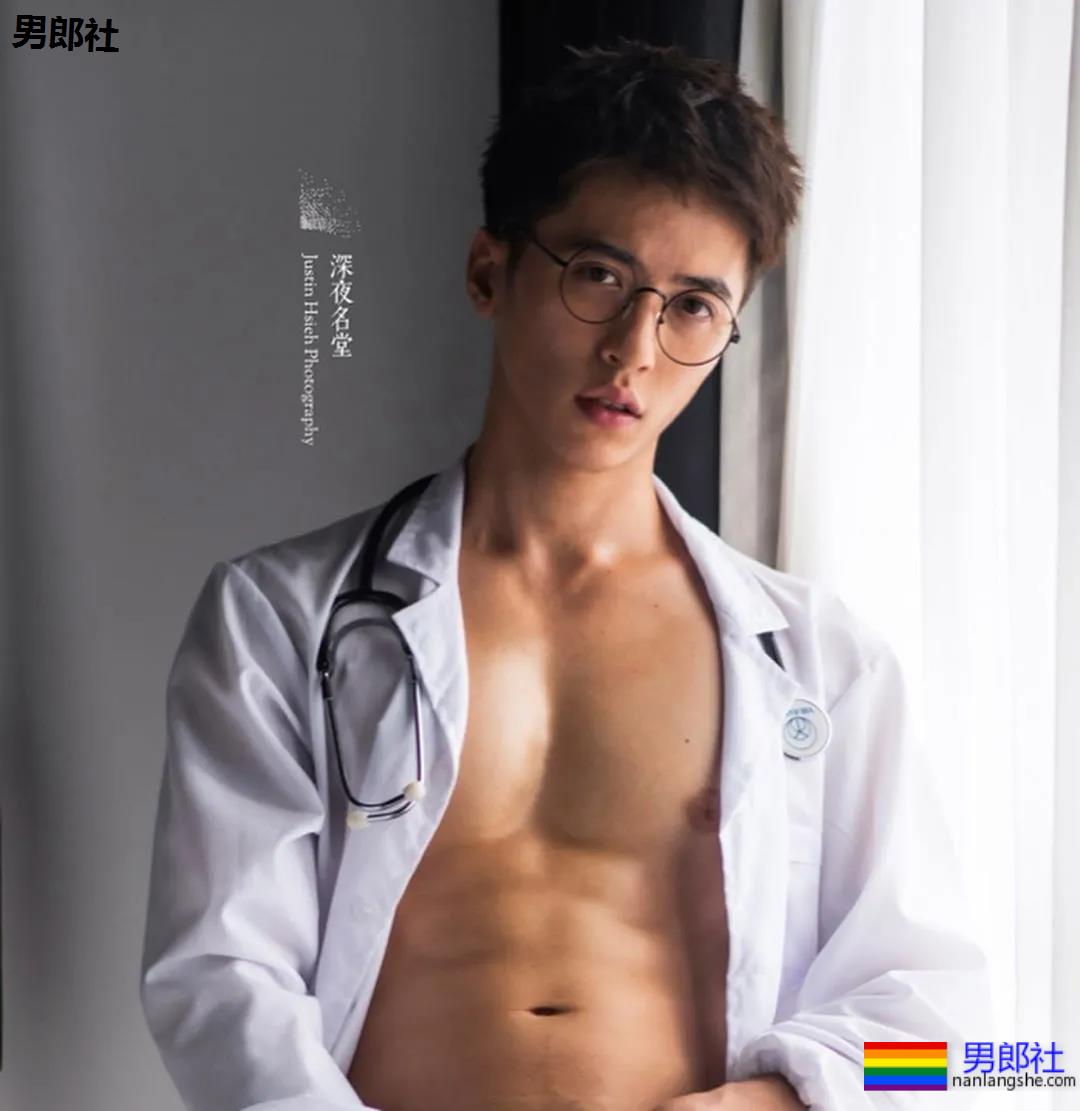 神似许魏洲的筋肉奶狗禸褲男模，他的私房照很sexy！ - 51虹马