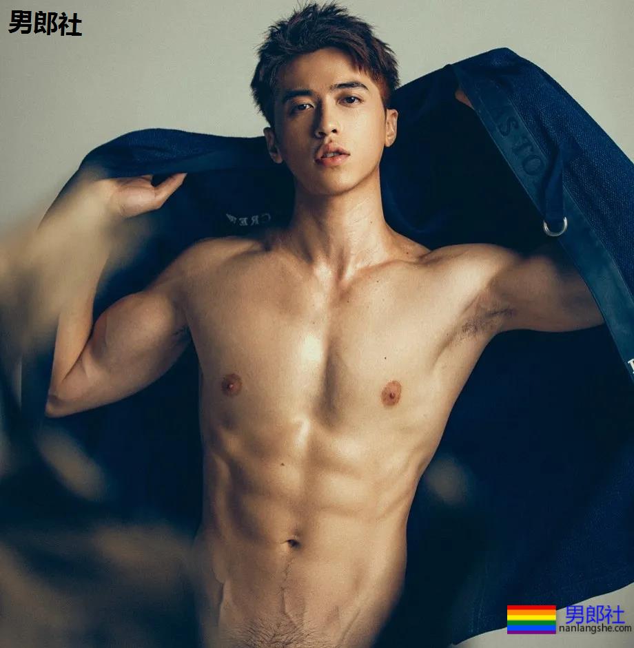 神似许魏洲的筋肉奶狗禸褲男模，他的私房照很sexy！ - 51虹马