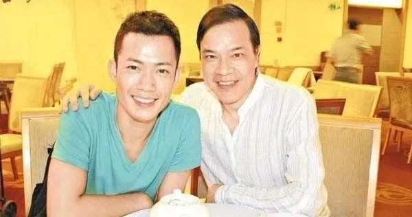 知名男主持人出柜!曾一边交男友一边交女友关系混乱 - 51虹马 知名男主持人出柜!曾一边交男友一边交女友关系混乱 - 51虹马