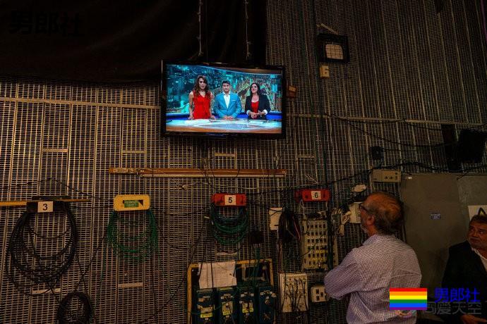 阿根廷首位跨性别新闻主播亮相国家电视台 - 51虹马 阿根廷首位跨性别新闻主播亮相国家电视台 - 51虹马