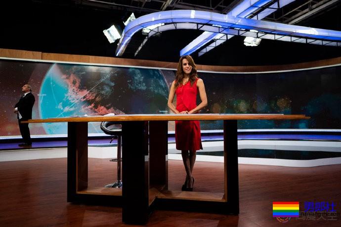 阿根廷首位跨性别新闻主播亮相国家电视台 - 51虹马 阿根廷首位跨性别新闻主播亮相国家电视台 - 51虹马