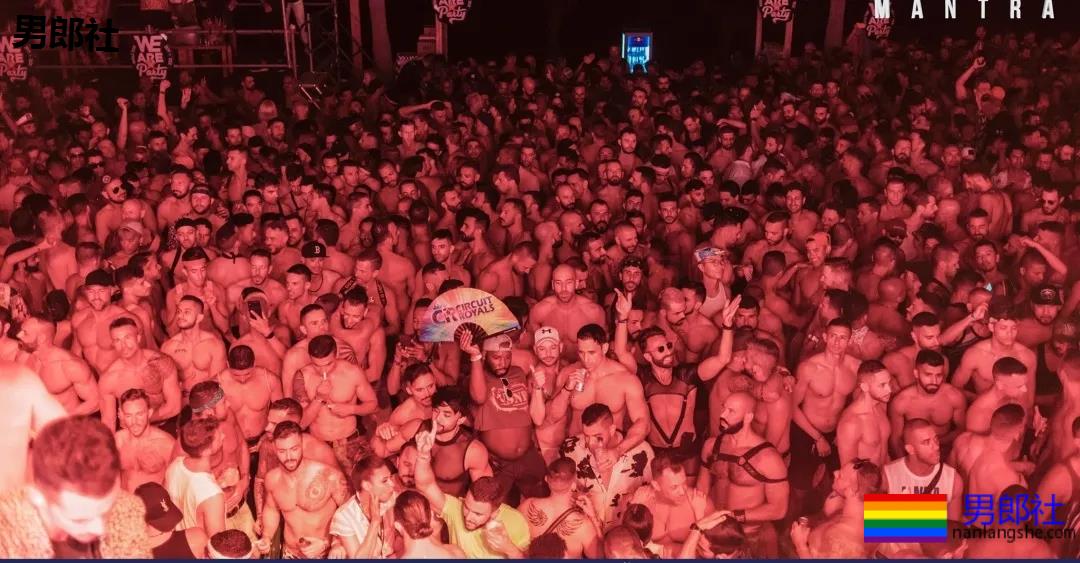 每年八月，三万基男齐聚希腊GAY岛上，就为这一盛事！ - 51虹马