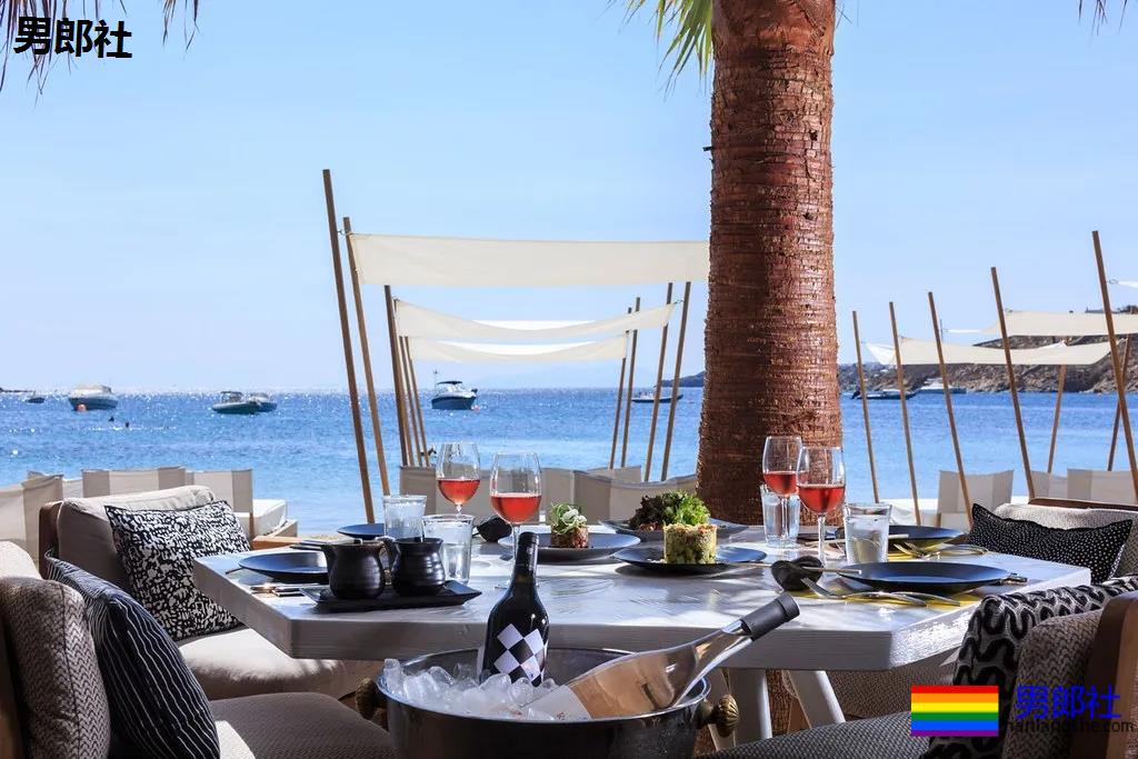 每年八月，三万基男齐聚希腊GAY岛上，就为这一盛事！ - 51虹马