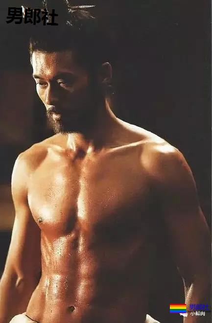 正装、军装、寸头……玄彬这波硬照太绝了！ - 51虹马