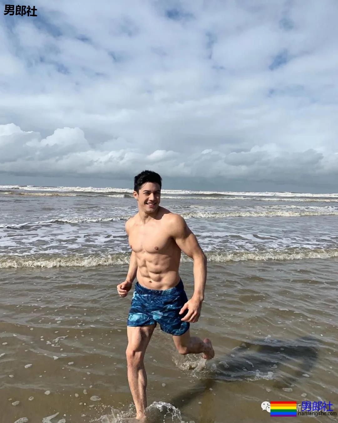 日本巴西混血体操运动员成同志天菜！笑容迷人身材完美 - 51虹马