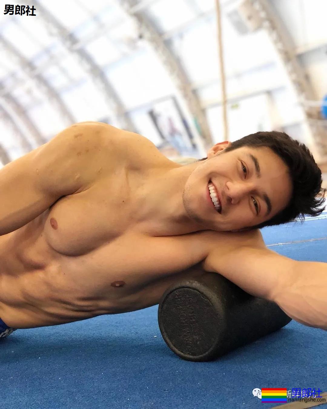 日本巴西混血体操运动员成同志天菜！笑容迷人身材完美 - 51虹马