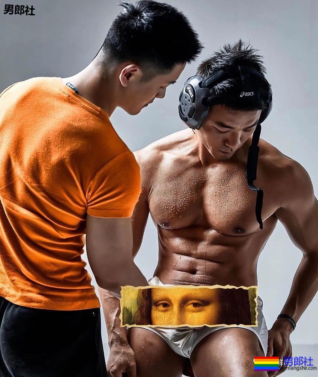 大胸黝黑肌肉汉子,运动裤透露 “ 大 ” 实力!! - 51虹马 大胸黝黑肌肉汉子,运动裤透露 “ 大 ” 实力!! - 51虹马