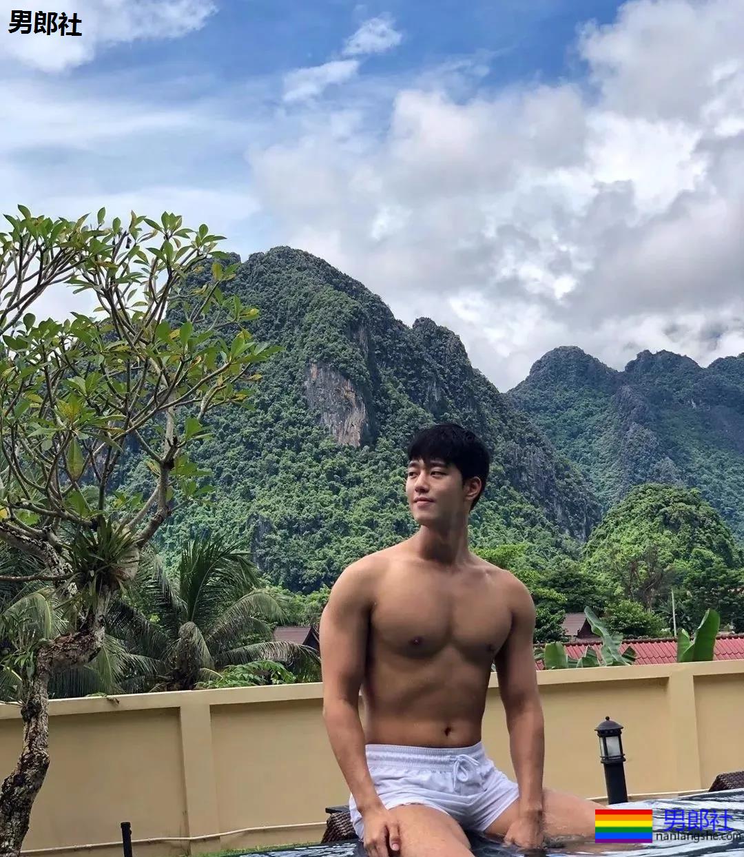 长腿欧巴的制服诱惑！你能挺几秒？ - 51虹马