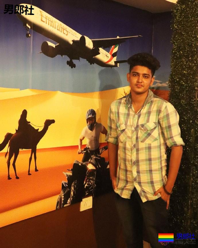 印度首位跨性别飞行员因“性别不一致”被禁飞半年 - 51虹马 印度首位跨性别飞行员因“性别不一致”被禁飞半年 - 51虹马