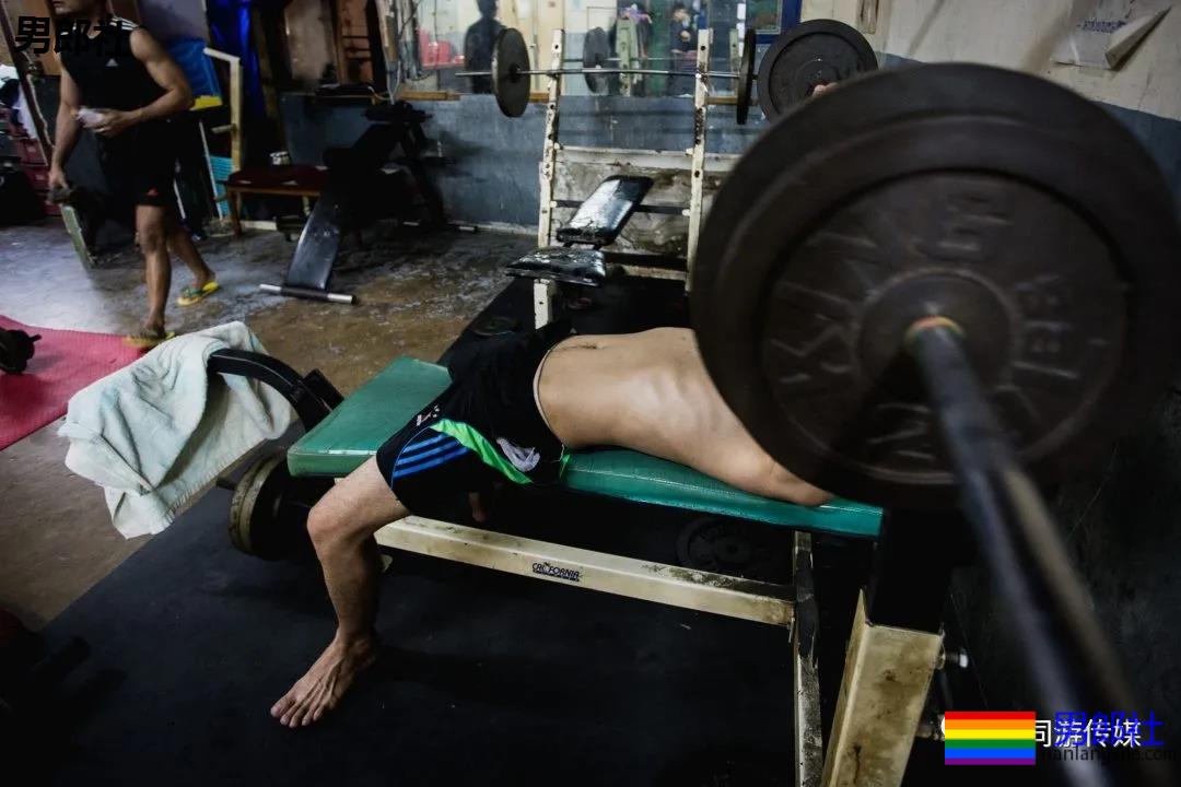 泰国卖身男孩:一条无法归去的路 - 51虹马 泰国卖身男孩:一条无法归去的路 - 51虹马