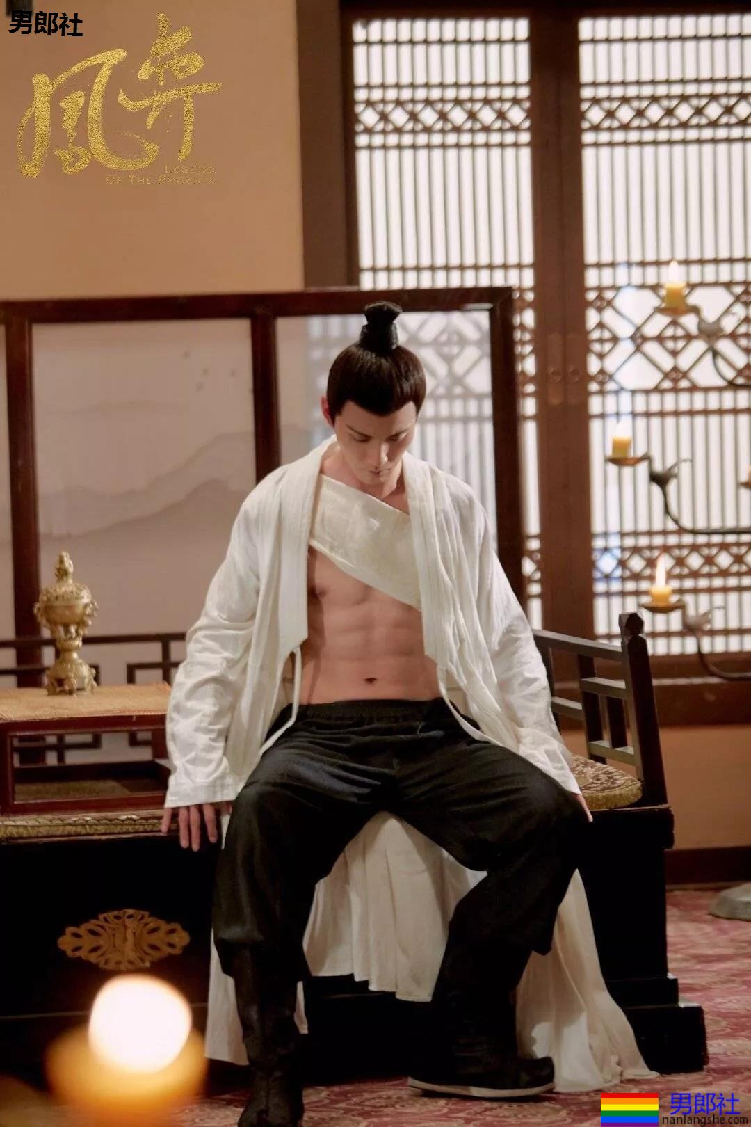 长腿高鼻梁徐正溪出浴视频曝光,名品腹肌馋哭全网! - 51虹马 长腿高鼻梁徐正溪出浴视频曝光,名品腹肌馋哭全网! - 51虹马